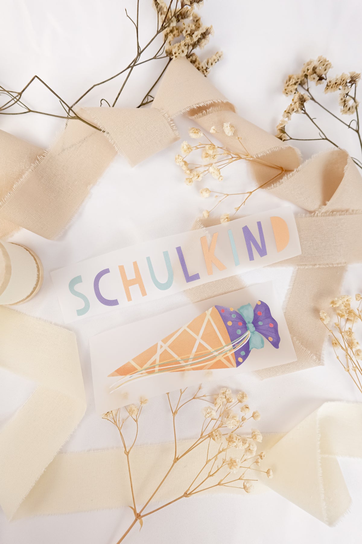 pama&me Bügelbild "Schulkind" mit Schultüte - lila gelb