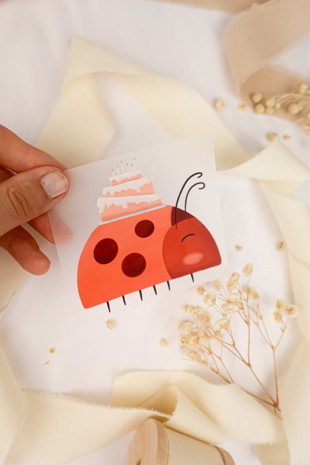 pama&me Bügelbild "Marienkäfer mit Kuchen"
