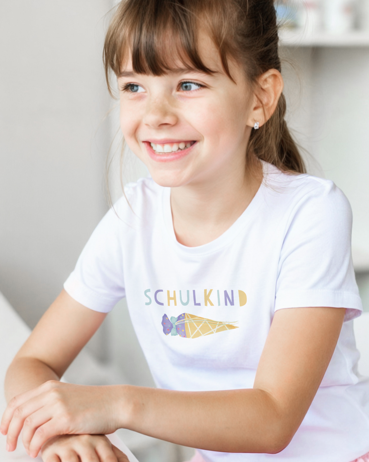 pama&amp;me Bügelbild "Schulkind" mit Schultüte - lila gelb