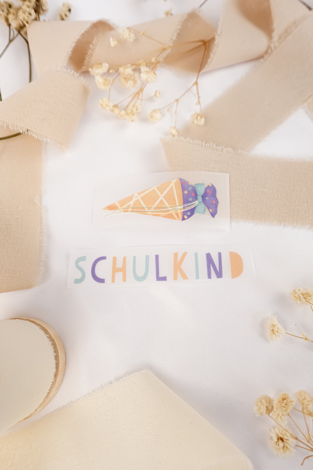 pama&amp;me Bügelbild "Schulkind" mit Schultüte - lila gelb