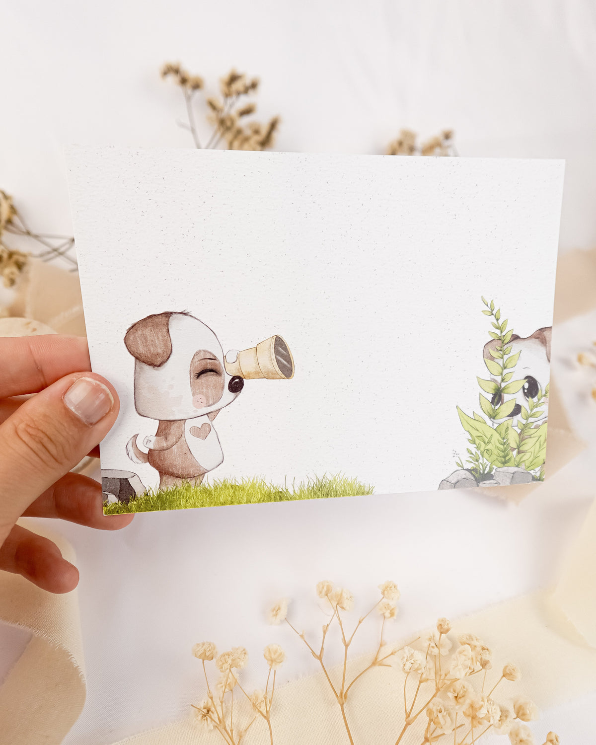 pama&amp;me Postkarte Hundewelpen und Fernrohr