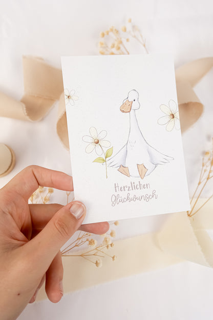 pama&amp;me Postkarte Gans "Herzlichen Glückwunsch"