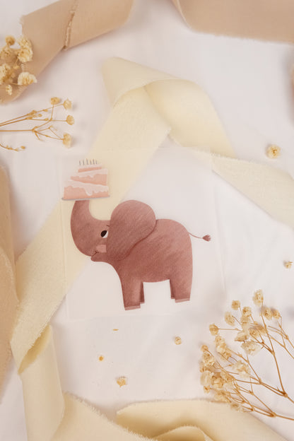 pama&amp;me Bügelbild "Elefant mit Geburtstagskuchen"