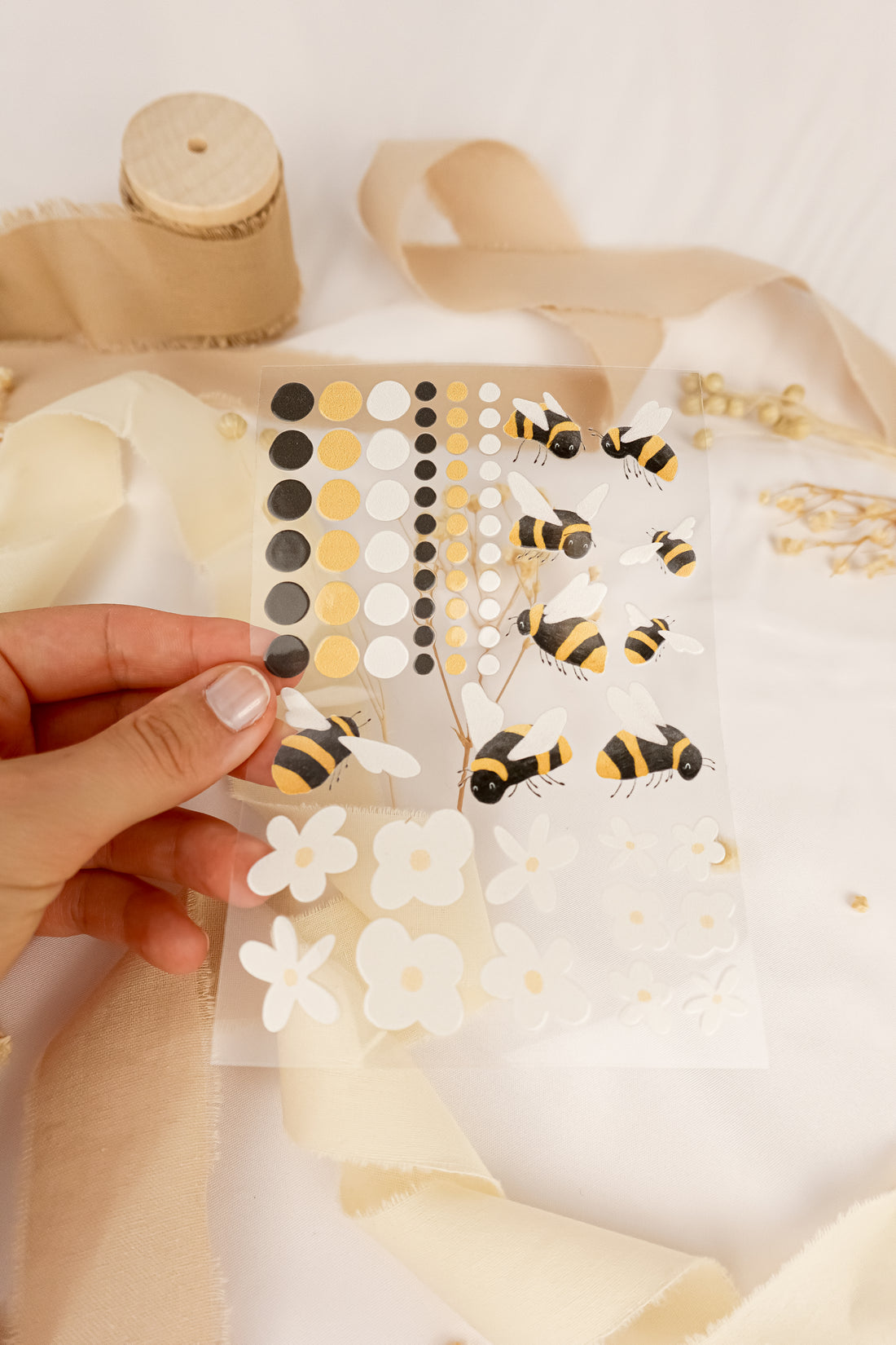 pama&amp;me Rub-On-Sticker Bienen und Gänseblümchen A6